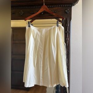 Women's Cream Pleated Skirt